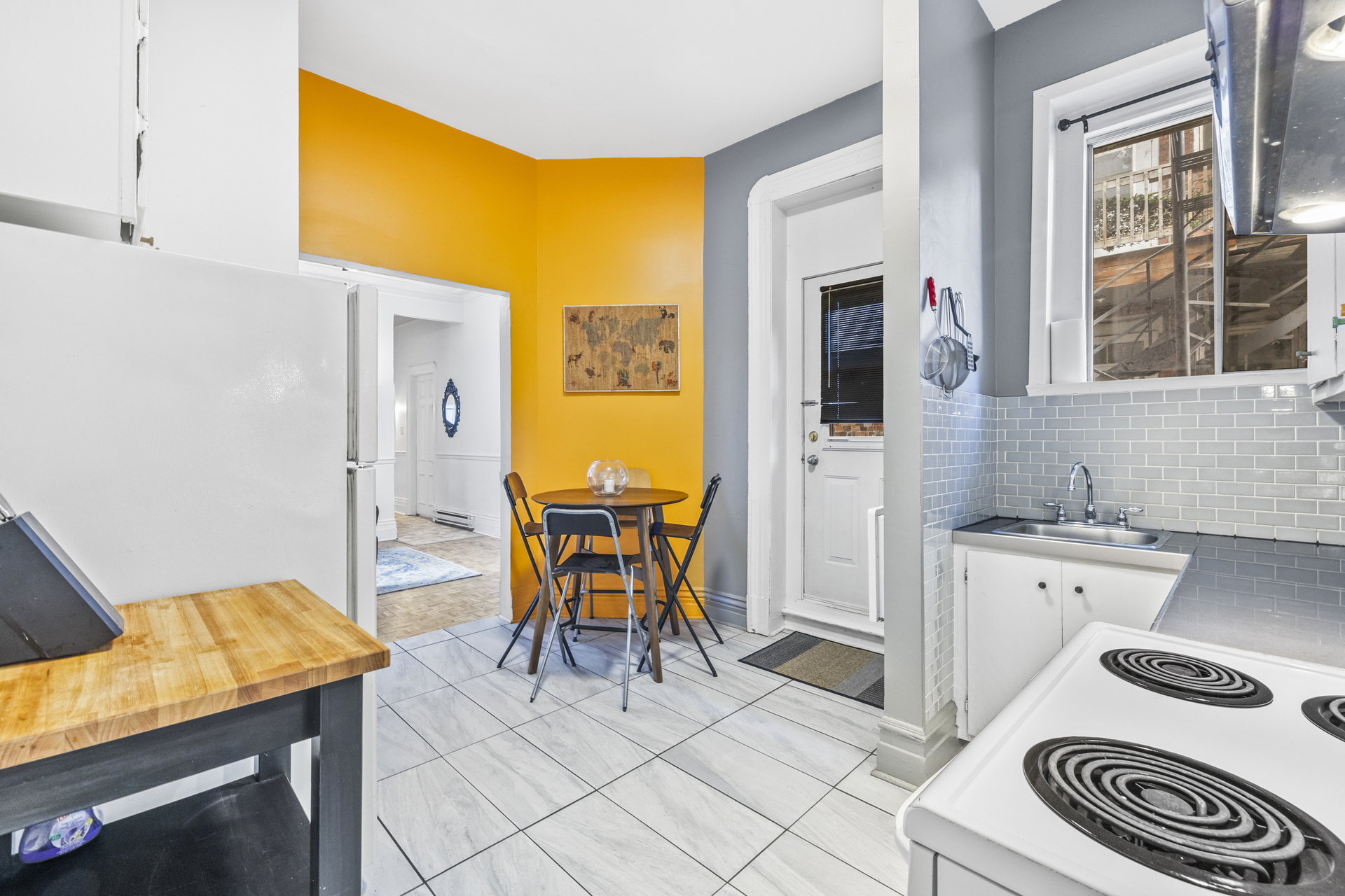 1217 Rue Atateken